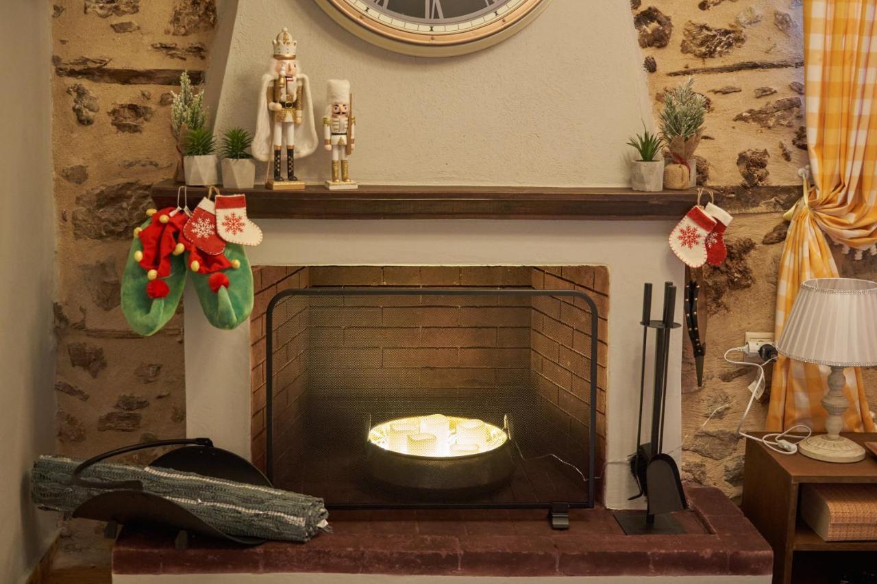 Dandy Villas Dimitsana - A Family Ideal Charming Home In A Quaint Historic Neighborhood - 2 Fireplaces For Romantic Nights Exterior foto